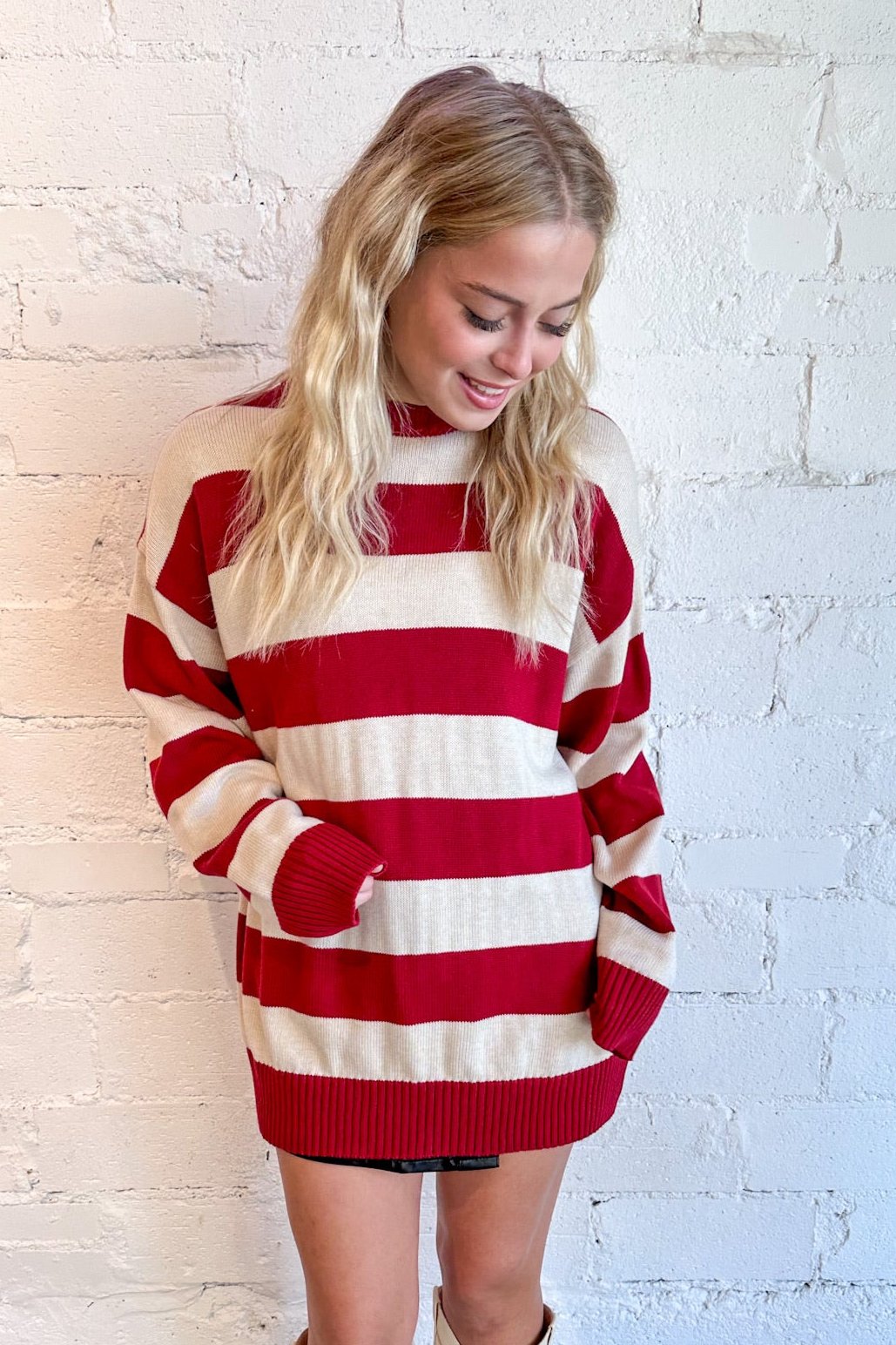 Candy cane-inspired design with bold stripes
Soft, warm fabric perfect for colder weather
Relaxed fit for maximum comfort
Ideal for holiday gatherings or casual winter days