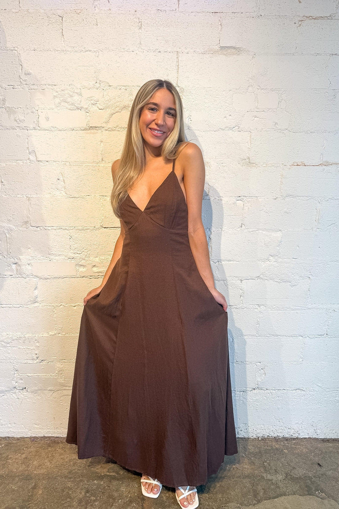 maxi dress, brown dress, brown maxi, brown flowy dress