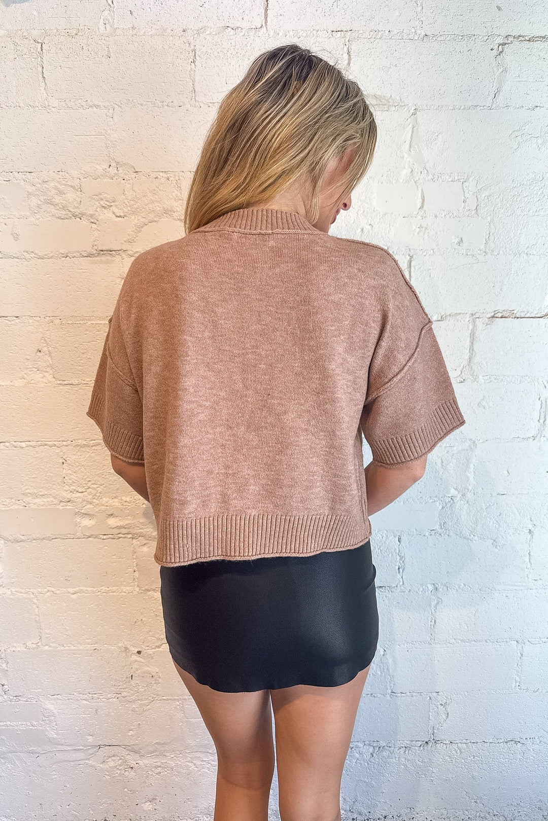 knit short sleeve sweater brown