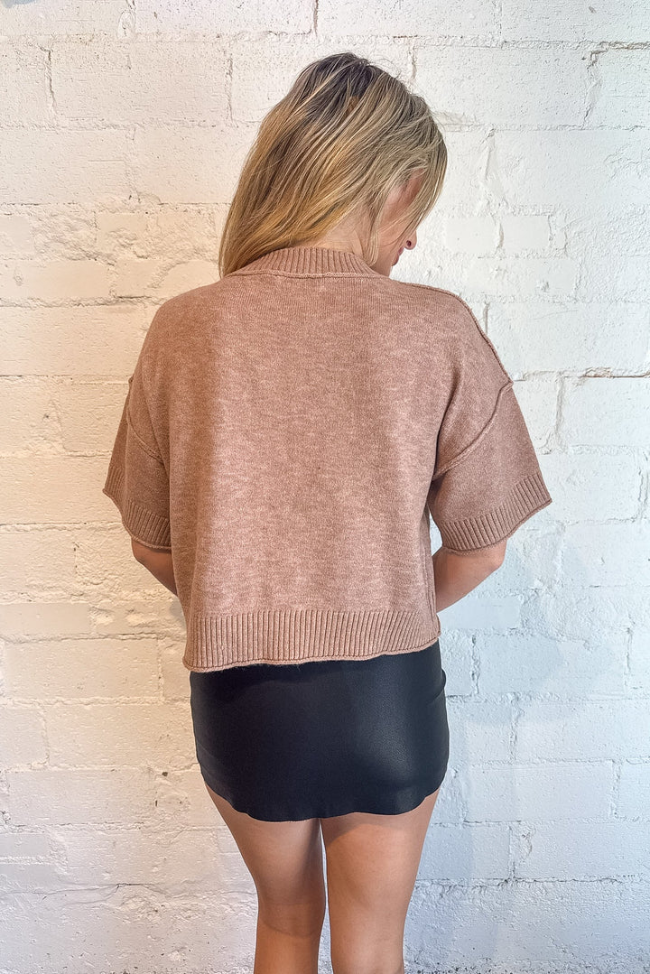knit short sleeve sweater brown