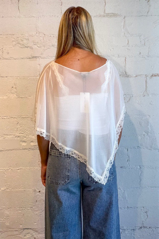light flowy white poncho, boutique, dallas boutique