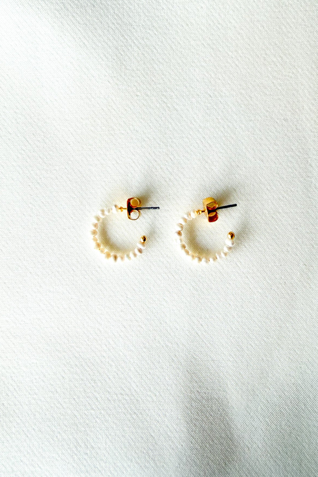 Mini Freshwater Pearl Hoops, Pearl Earrings, Hoops, Adeline Boutique, Dallas Boutique, Jewelry