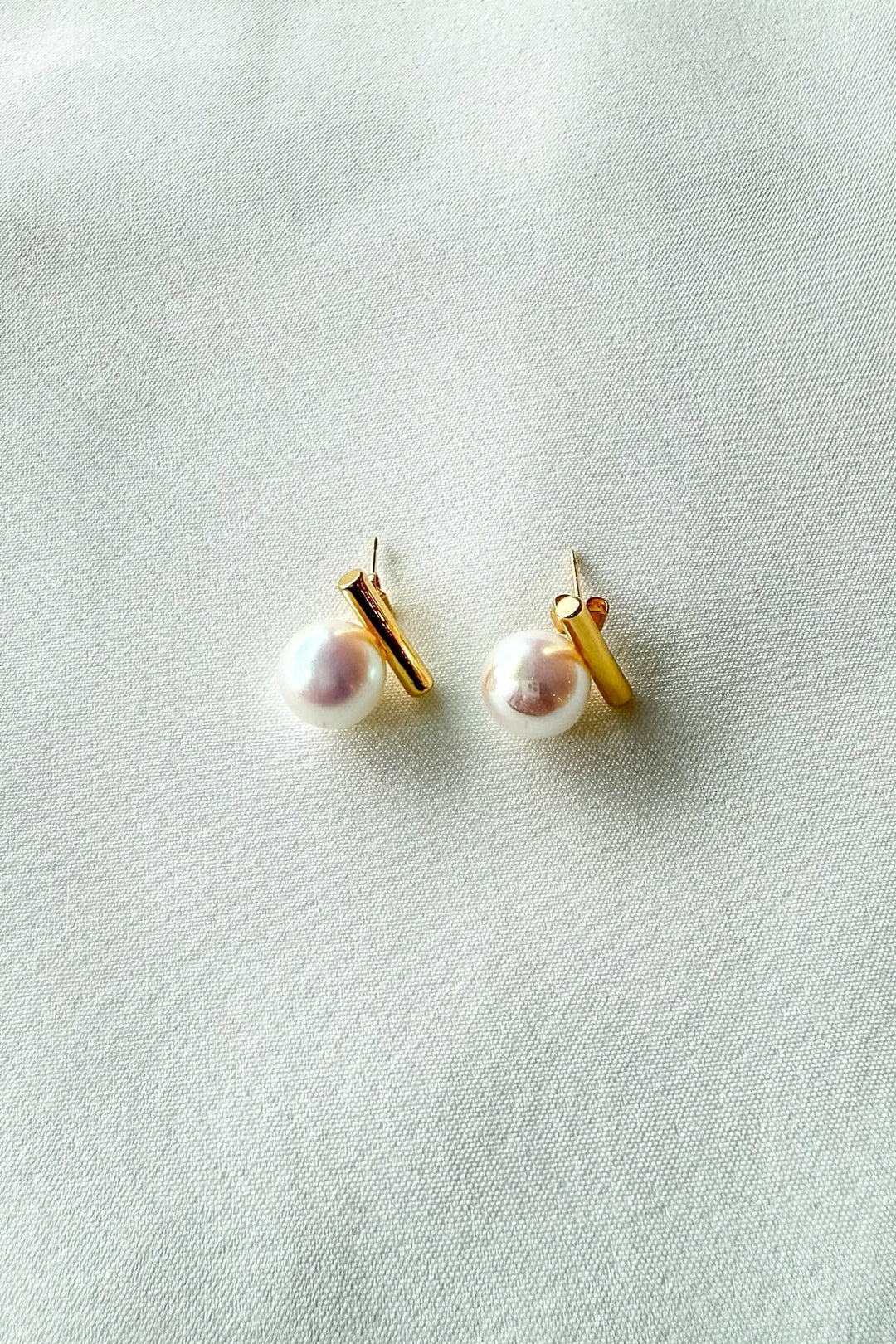 Pearl with Gold Bar Earrings, Earrings, Pearls, Adeline Boutique, Jewelry, Dallas Boutique, Boutique Jewelry