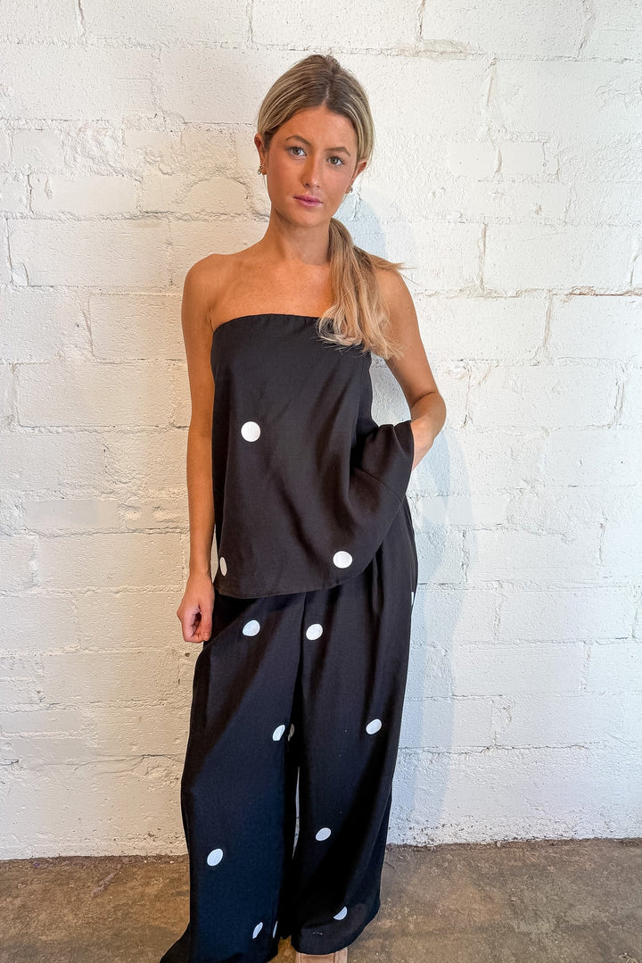 strapless top, polka dot top, polka dot chic top, black flowy top