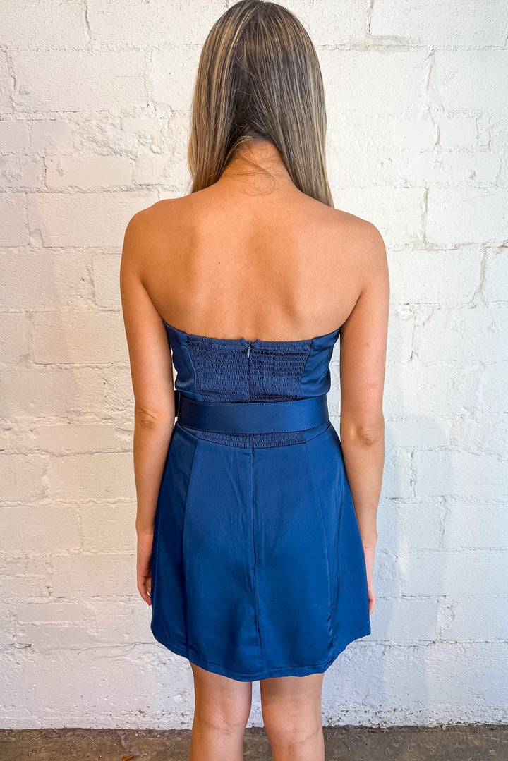 mini dress, red mini dress, mini dress w/ belt