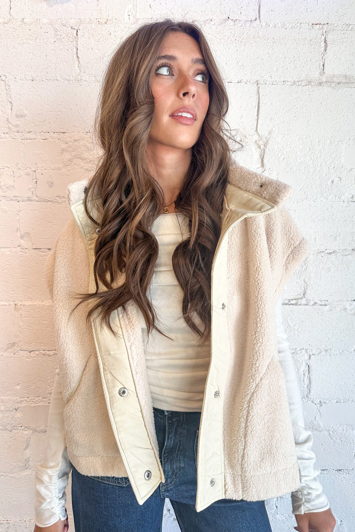 Vanilla Breeze Vest Jacket, Vest, Teddy Jacket, Fall Outfit, Fall Jacket, Dallas Boutique, Boutiques, Boutique Clothing 