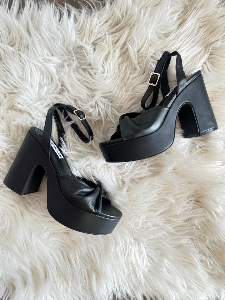 Caelan Platform, Shoes, steve madden, Adeline, dallas boutique, dallas texas, texas boutique, women's boutique dallas, adeline boutique, dallas boutique, trendy boutique, affordable boutique